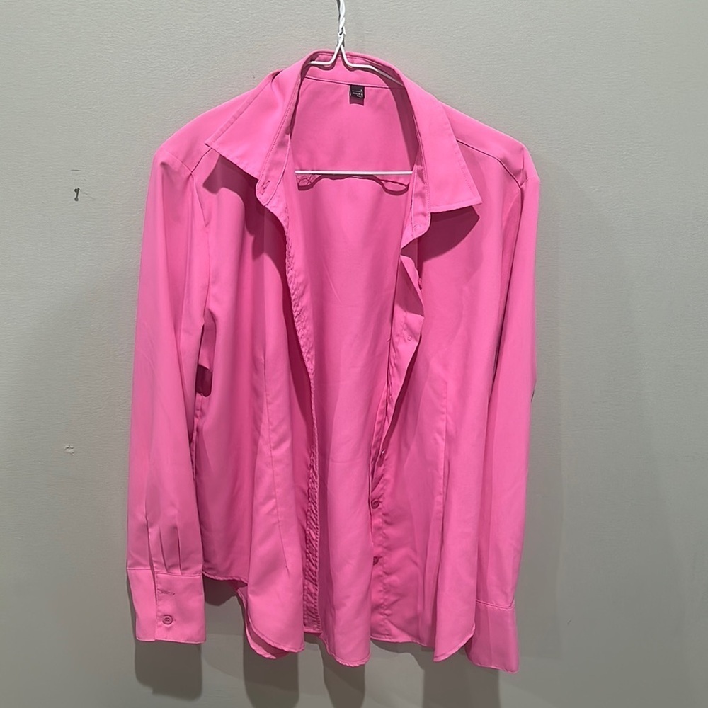 women Pink Dress Shirt NWOT